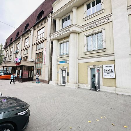 Center Capsule Hotel الماتي المظهر الخارجي الصورة
