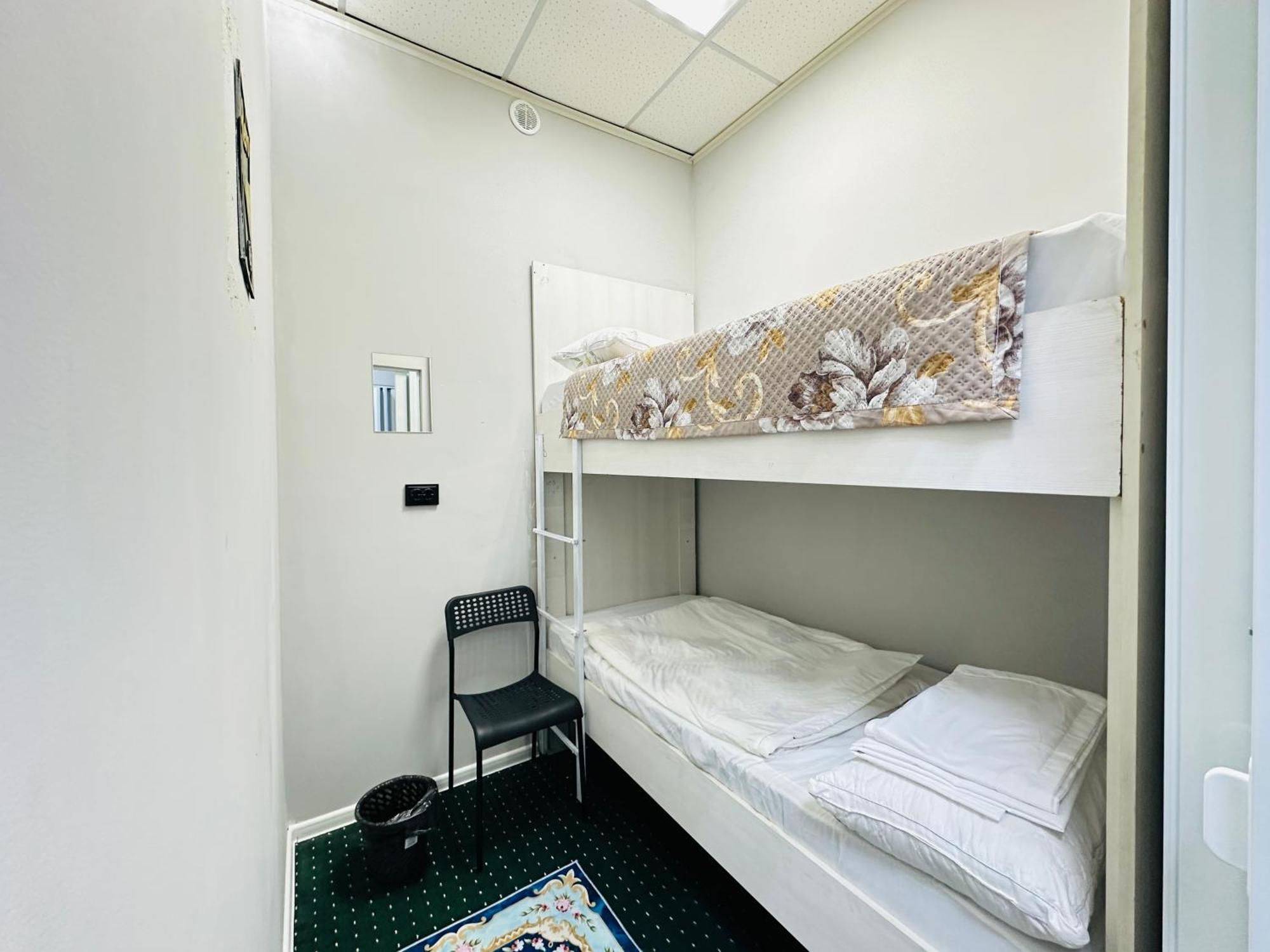 Center Capsule Hotel الماتي المظهر الخارجي الصورة