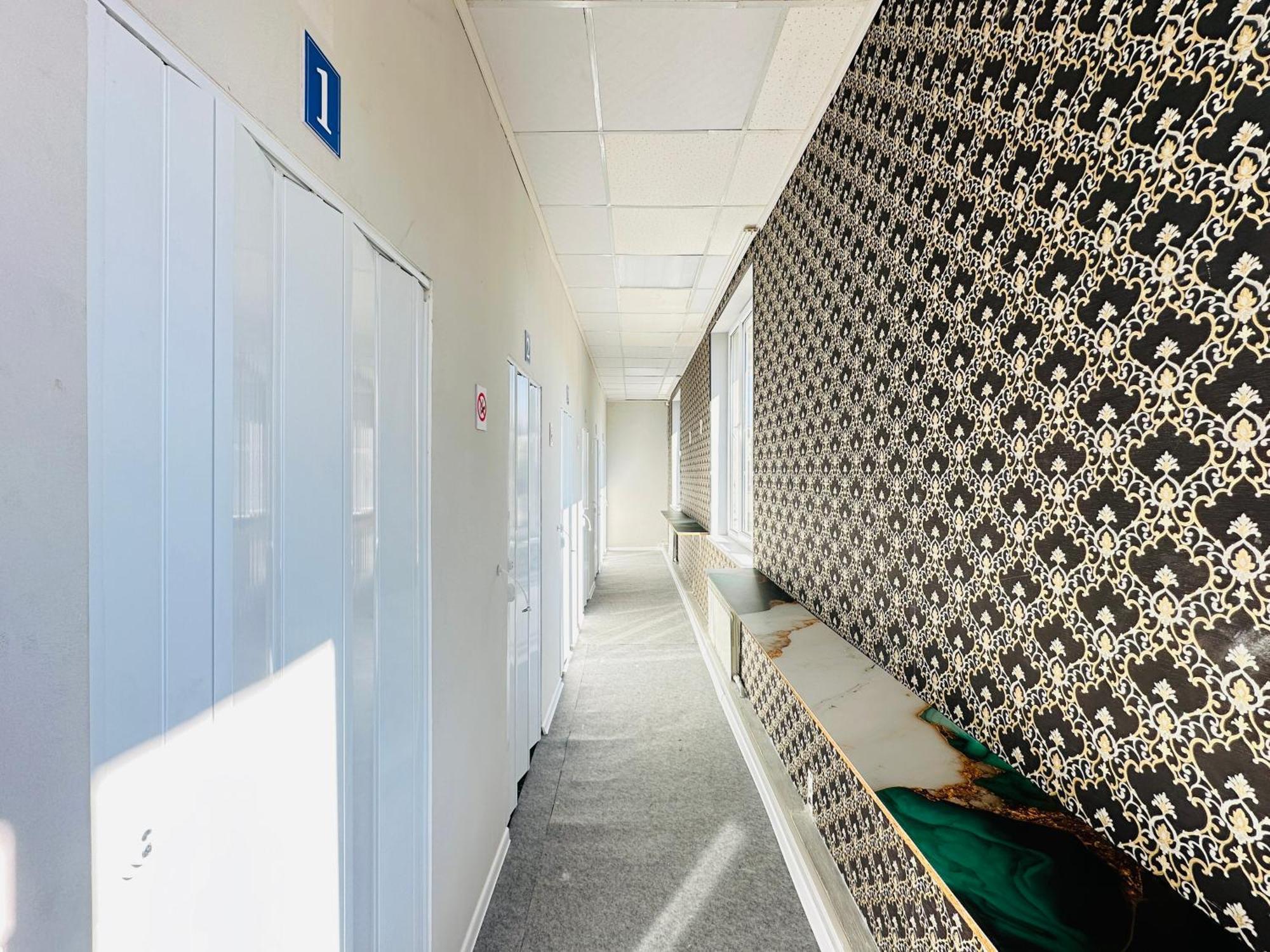 Center Capsule Hotel الماتي المظهر الخارجي الصورة